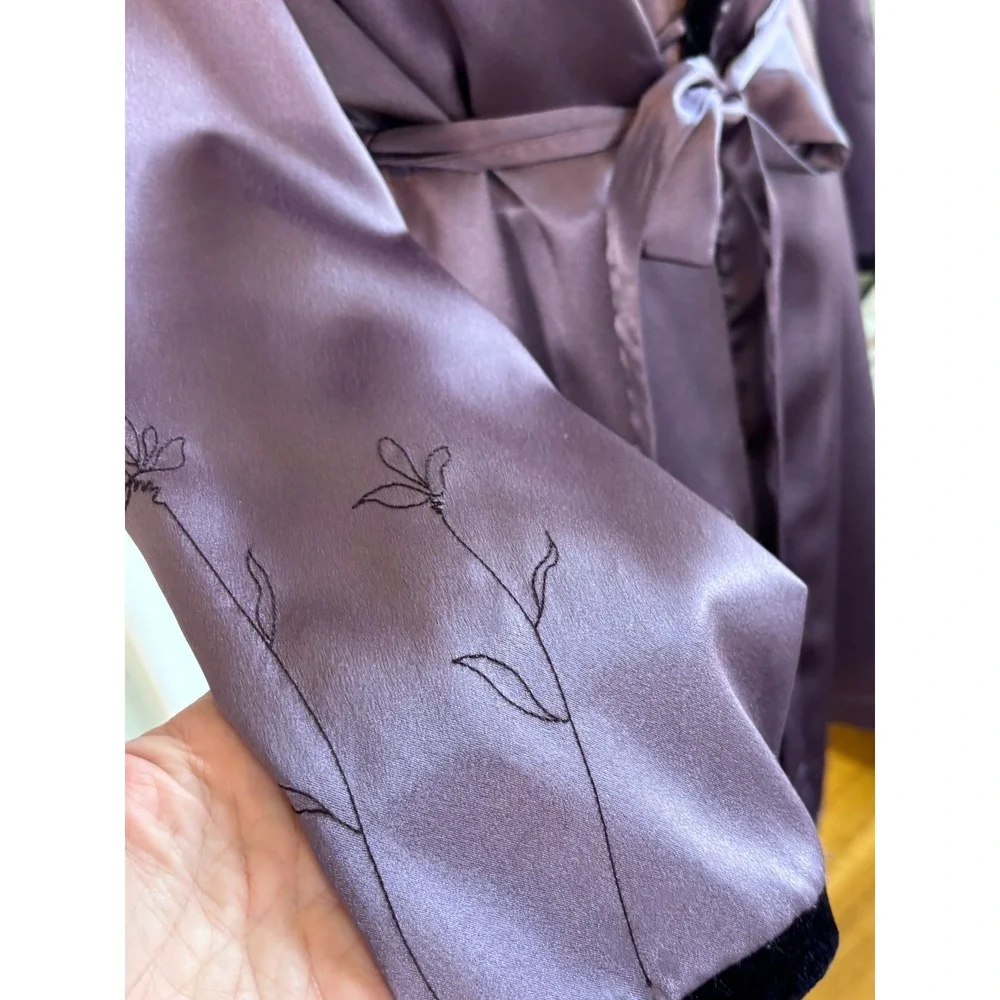 Vintage Oscar de la Renta Saks Fifth Avenue Satin Robe Slip Set M Embroidered